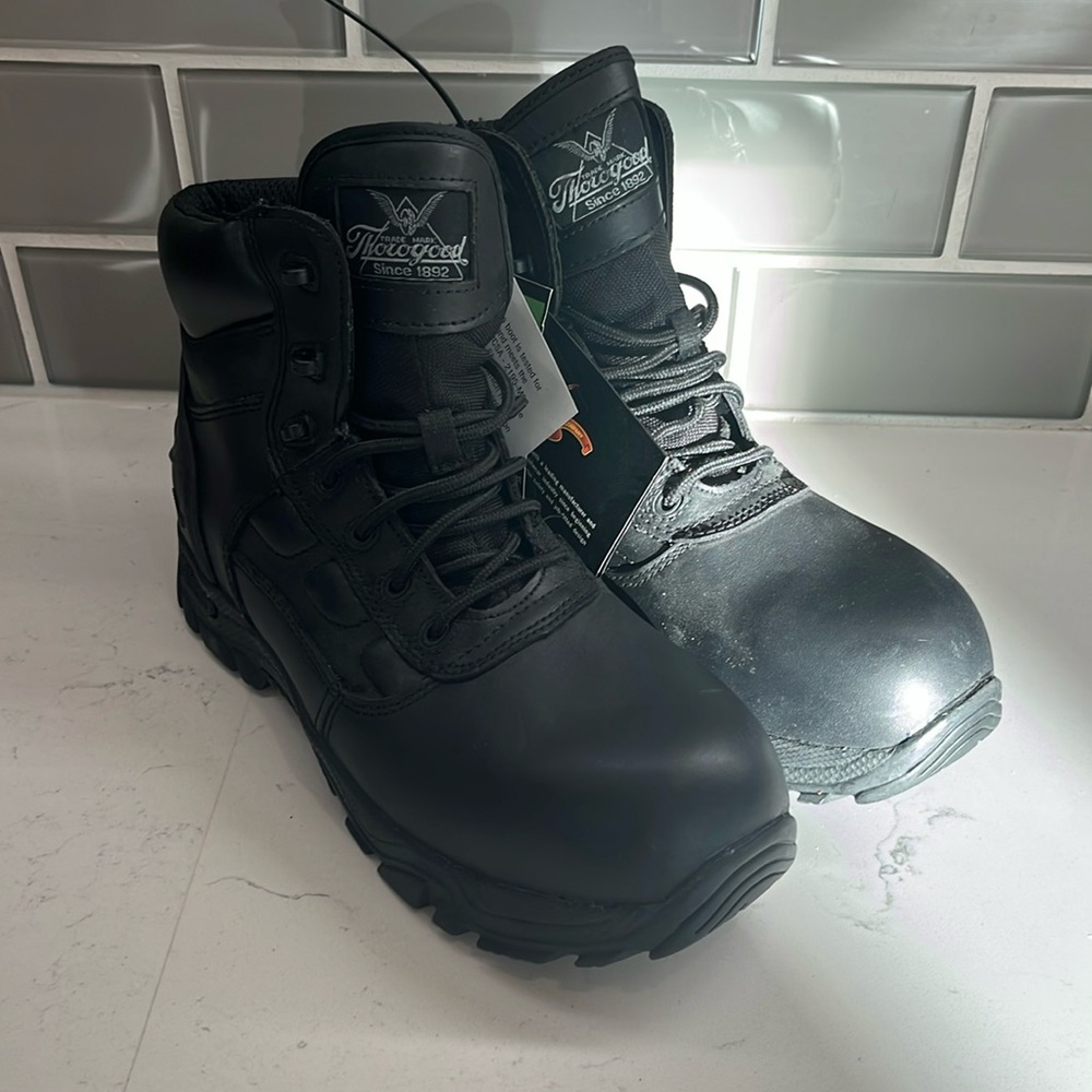 THOROGOOD Men's 8.5 M Black Leather Work Boots Composite Toe Waterproof‎ NWT